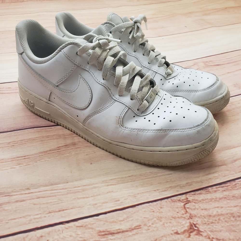 Nike Air Force 1 Low Shoes Mens 11.5 White Leather Sneakers Athletic Classic AF1